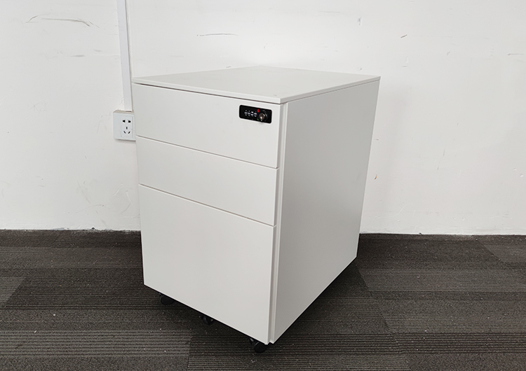 95成新诺伟二手活动柜 钢制桌下柜小推柜 带密码锁柜子