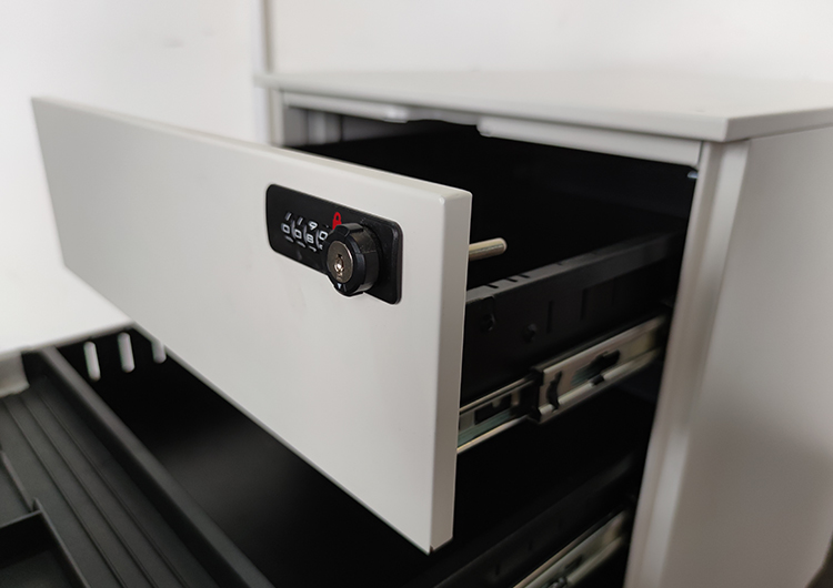 95成新诺伟二手活动柜 钢制桌下柜小推柜 带密码锁柜子