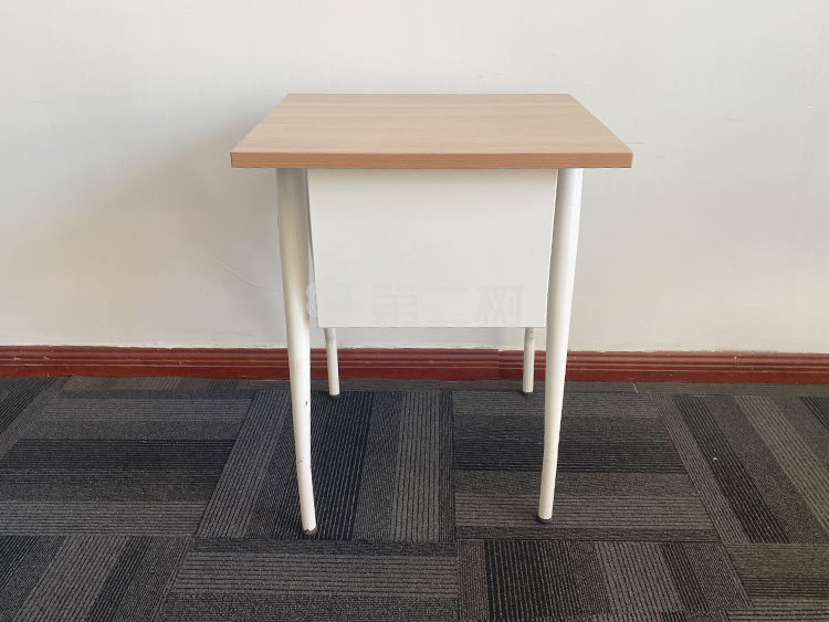 9成新欧林二手培训桌独立桌开会企业培训会议小桌子 0.6*0.5m