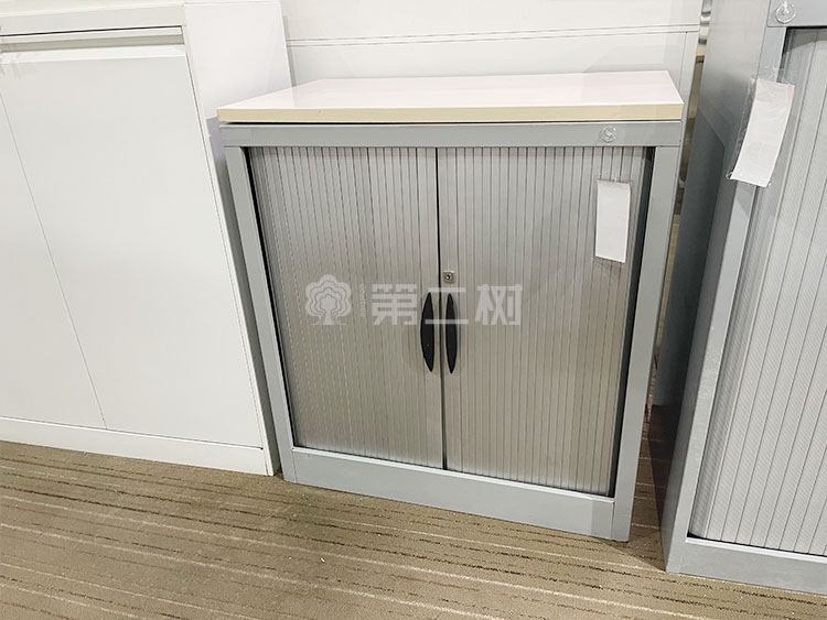 9成新欧美Ultra二手文件柜办公柜两层储物柜钢制卷门柜子中柜