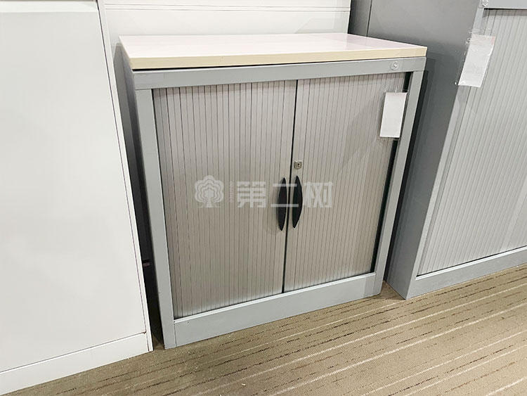 9成新欧美Ultra二手文件柜办公柜两层储物柜钢制卷门柜子中柜