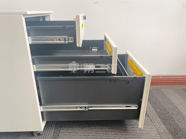 9成新欧林二手小推柜桌下活动柜钢制三抽柜储物文件柜 带密码锁