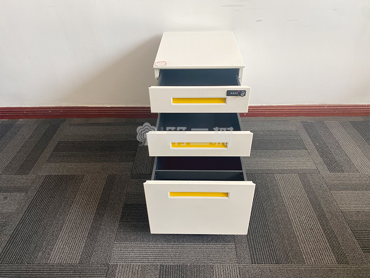 9成新欧林二手小推柜桌下活动柜钢制三抽柜储物文件柜 带密码锁