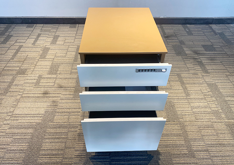 平湖品牌全新钢制密码柜桌下小推柜活动柜三抽柜