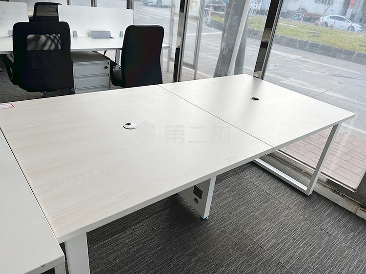 85成新直条二手办公桌电脑桌员工简约二手桌子