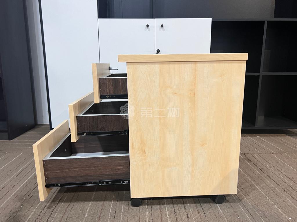 9成新木质二手小推柜活动柜桌下储物柜三抽柜移动小柜子