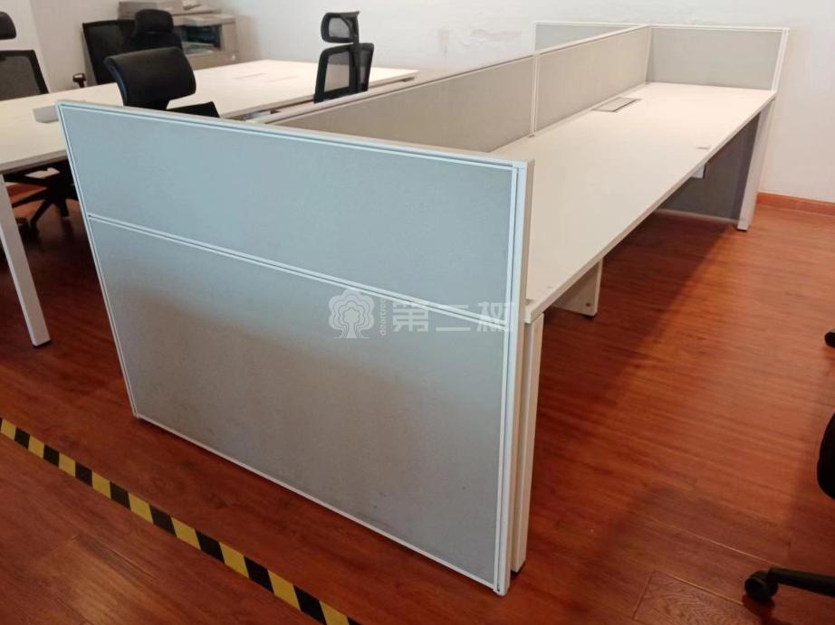 长江二手职员桌直板屏风工位员工办公桌电脑桌