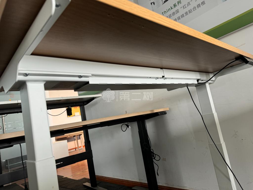 品牌二手升降桌电脑桌站坐交替家用二手书桌办公桌