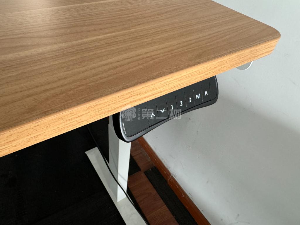 品牌二手升降桌电脑桌站坐交替家用二手书桌办公桌