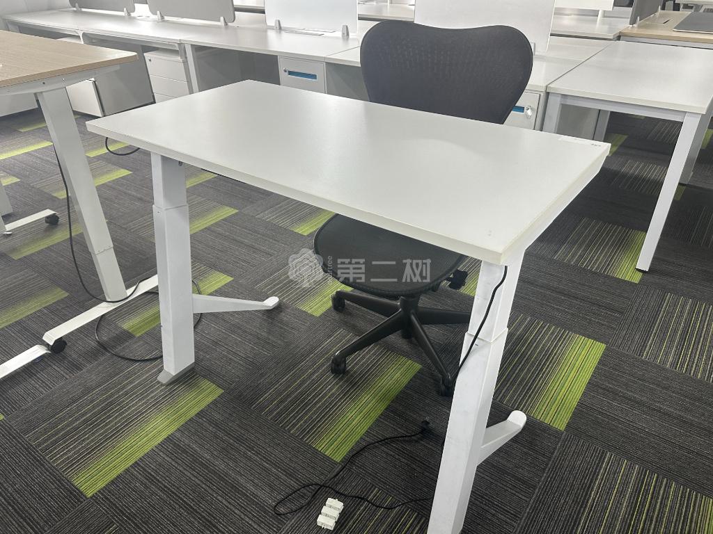品牌二手电动升降桌办公桌电脑桌智能桌子工位
