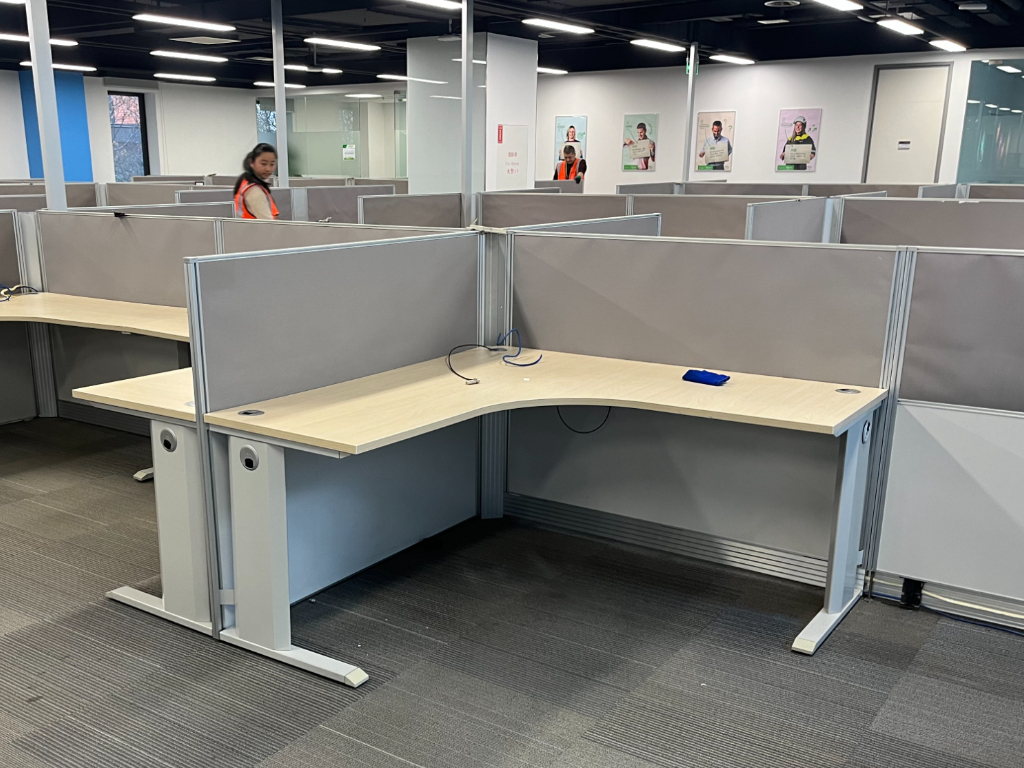 科誉Posh二手L型办公桌电脑桌屏风工位员工职员桌转角工位