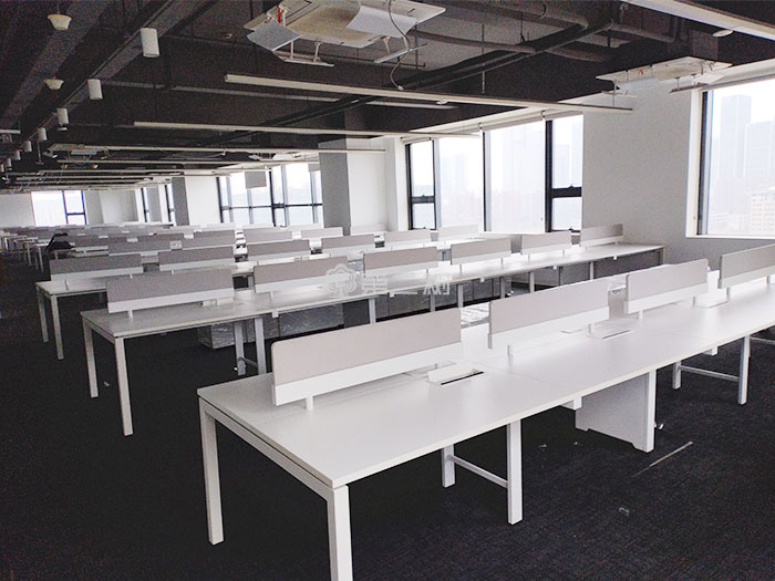 上海某知名招聘平台公司办公家具采购案例