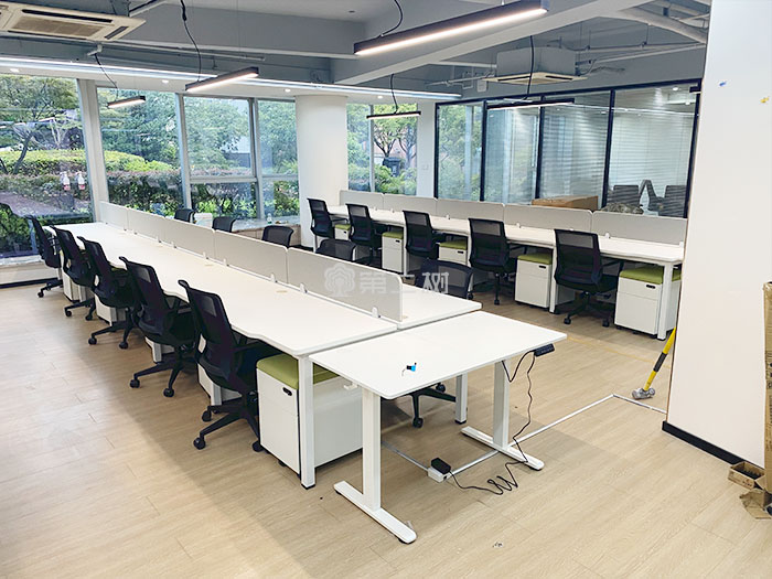 杭州某餐饮管理公司办公家具采购案例