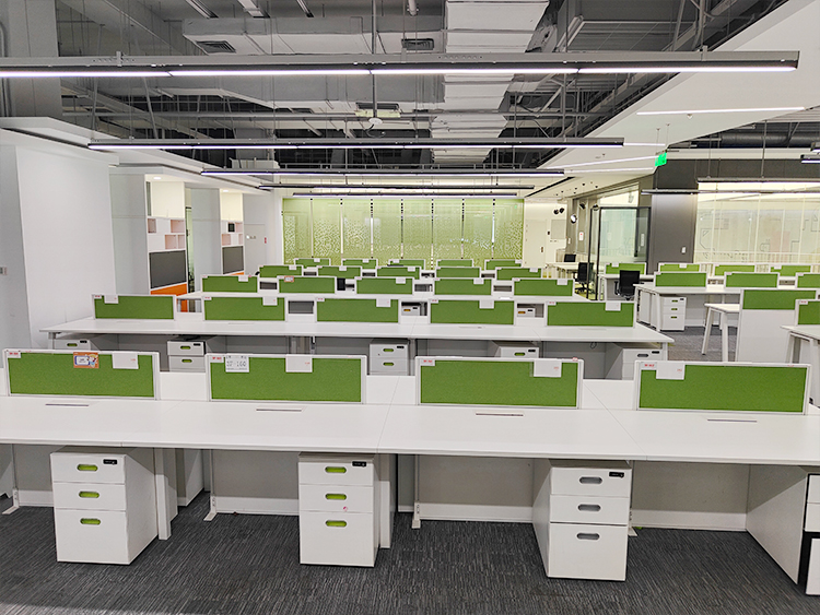 95成新二手直条办公桌电脑桌开放式屏风工位 4/6/8组合