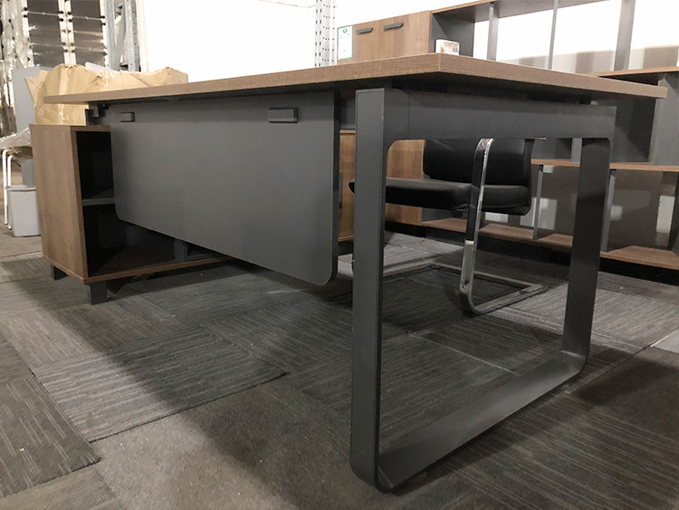 全新枫木色班台老板办公桌行政主管办公桌椅组合