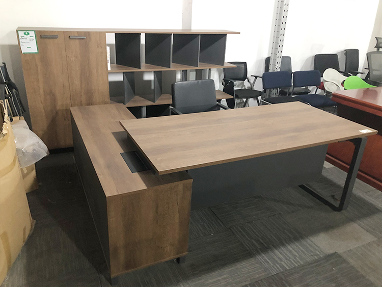 全新枫木色班台老板办公桌行政主管办公桌椅组合