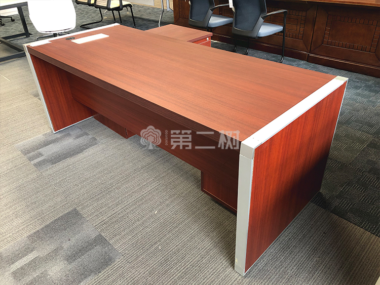 9成新励致二手班台实木经理桌职员桌老板办公桌电脑桌 带副柜