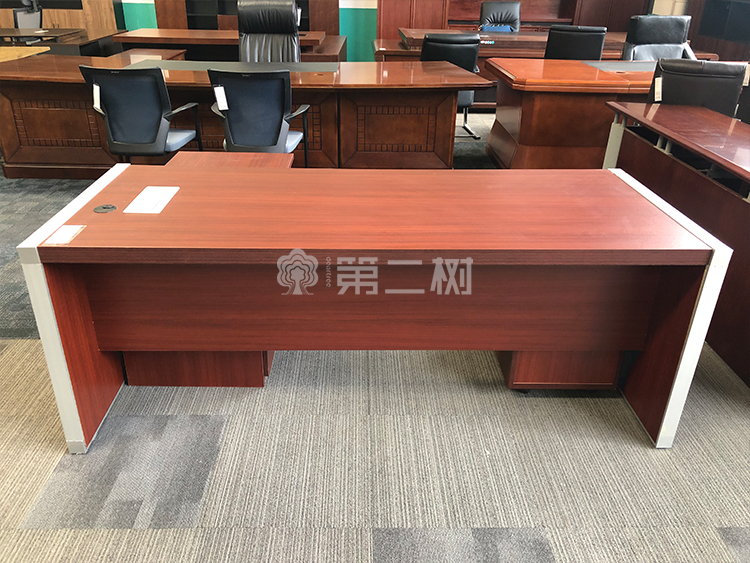 9成新励致二手班台实木经理桌职员桌老板办公桌电脑桌 带副柜