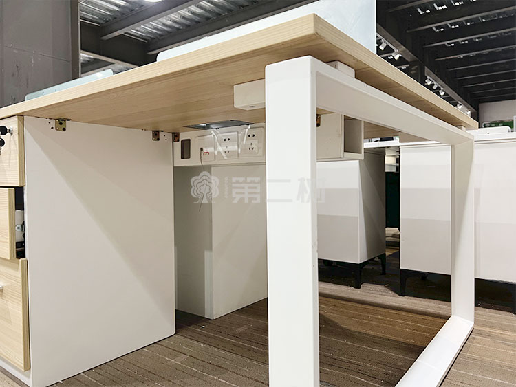 9成新枫木色二手开放式工位员工办公桌电脑桌子 1.2米尺寸