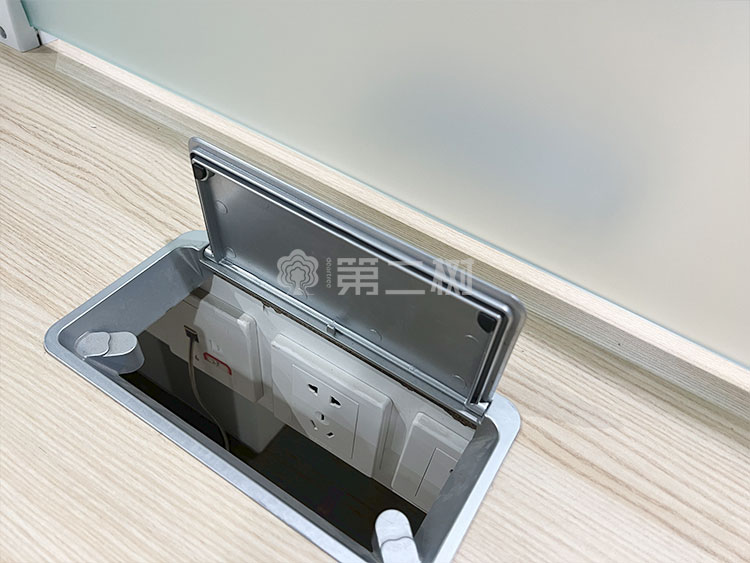 9成新枫木色二手开放式工位员工办公桌电脑桌子 1.2米尺寸