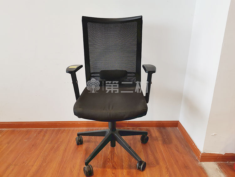 85成新黑色二手办公椅电脑椅员工二手椅子职员椅