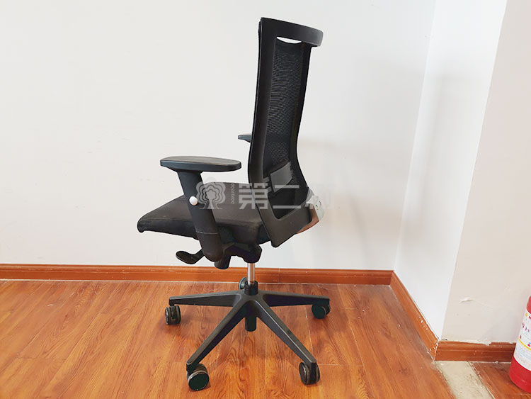 85成新黑色二手办公椅电脑椅员工二手椅子职员椅
