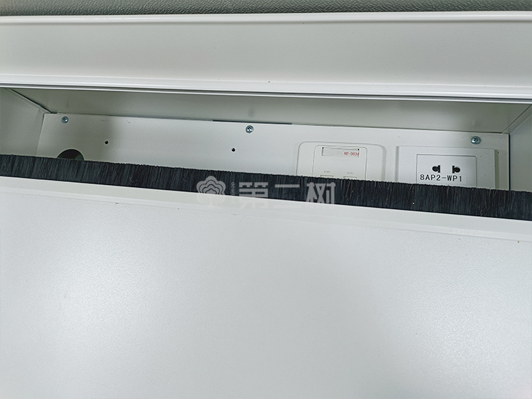 9成新高屏风二手办公桌直条电脑桌三面屏风工位职员桌子1.1米尺寸