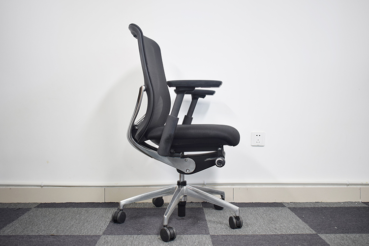 9成新冈村奥卡姆拉Zephyr系列二手人体工学椅办公椅电脑椅网布职员椅