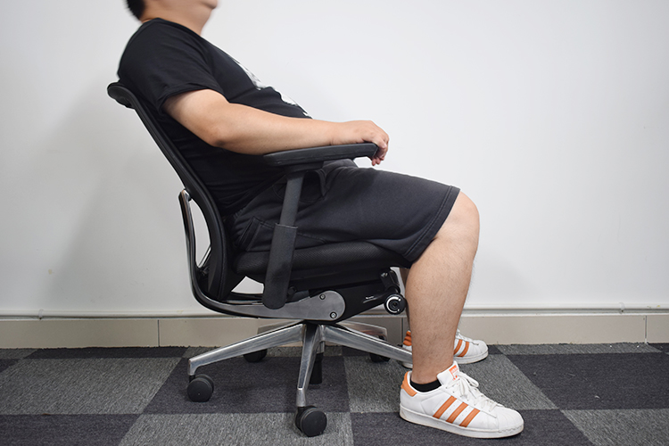 9成新冈村奥卡姆拉Zephyr系列二手人体工学椅办公椅电脑椅网布职员椅