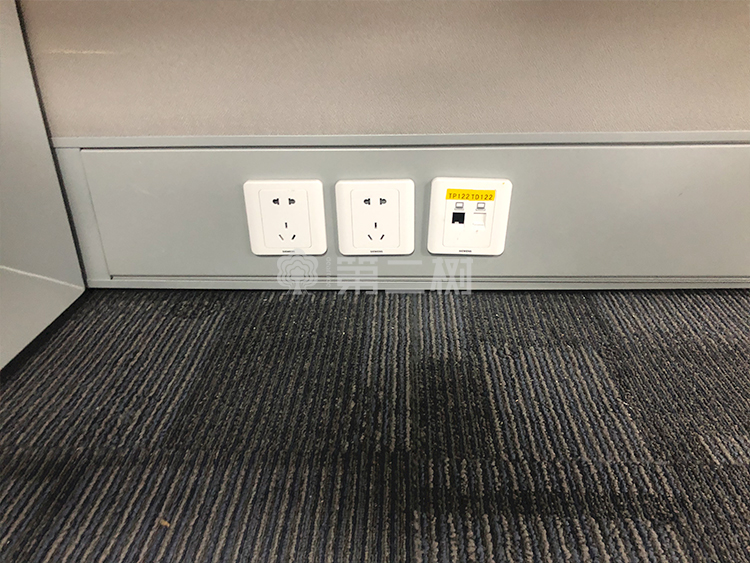 圣奥二手办公桌直条屏风工位电脑桌职员桌 2/4/6人位