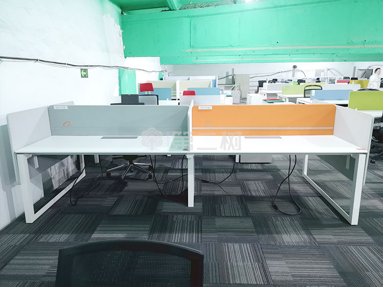 9成新高屏风二手办公桌电脑桌职员桌直条工位员工桌子