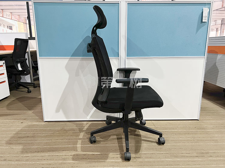 9成新黑色二手办公椅员工电脑椅主管椅子带头枕带腰托 学习座椅