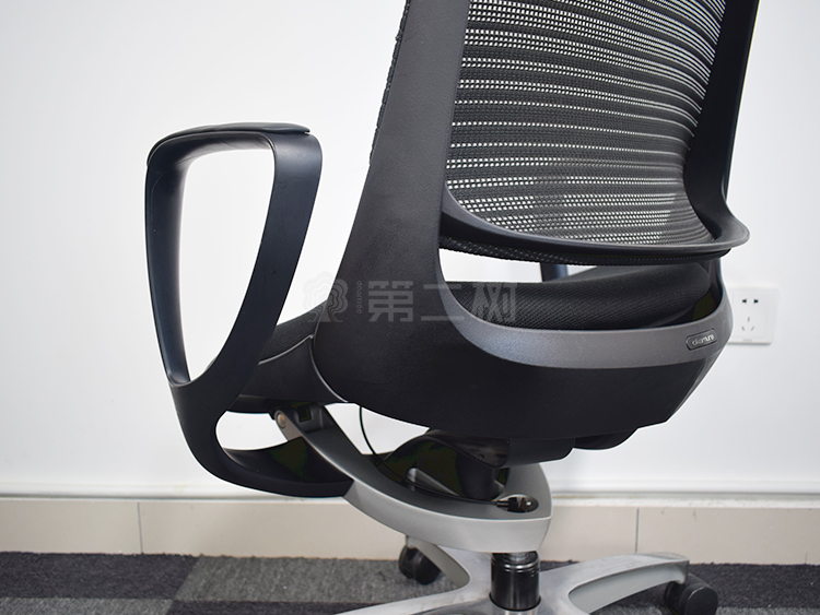 9成新冈村Okamura二手Luce人体工学椅办公椅