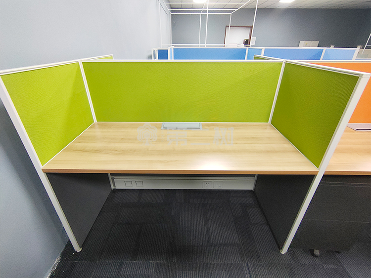 9成新美时Lamax二手直条工位 电脑桌职员桌 屏风卡座 4/6/8人位