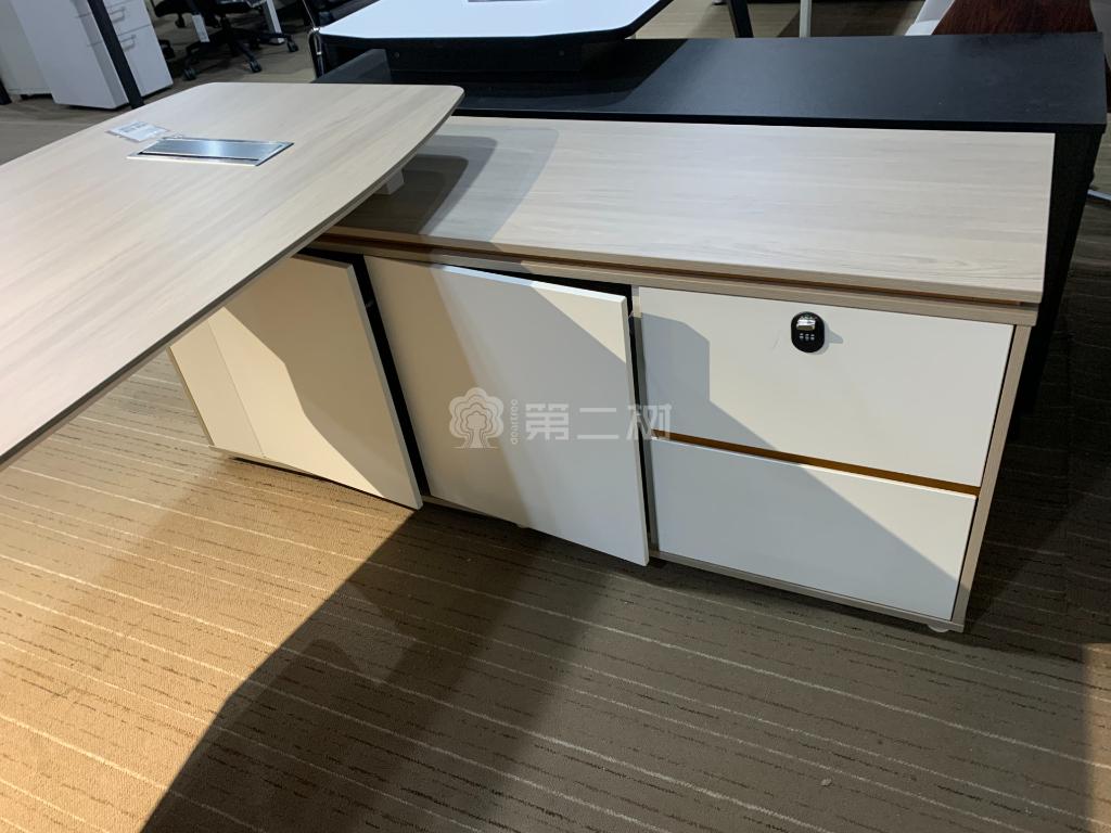 全新枫木色老板桌经理桌行政主管办公桌 带副台