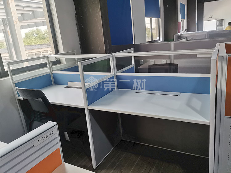 9成新诺伟二手办公桌高屏风工位电脑桌职员直条桌子 2/4/6人位