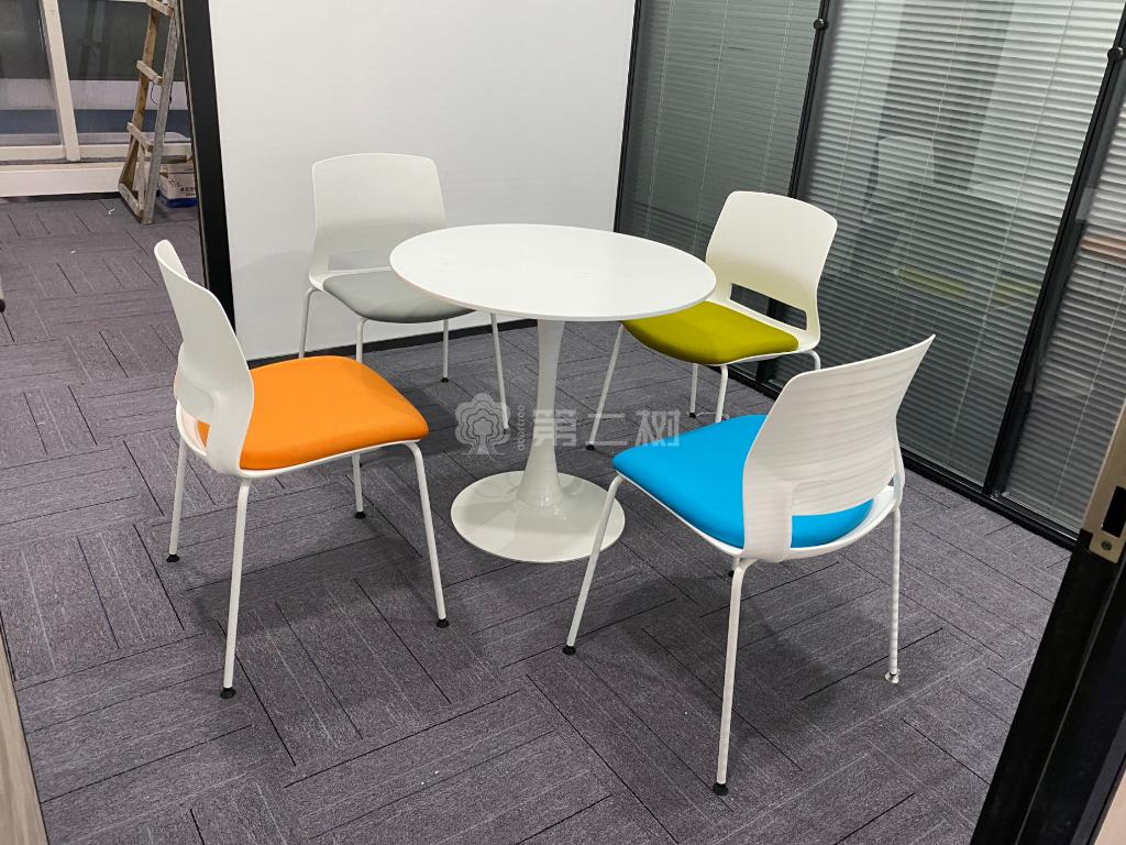 全新英路华Enova 会议椅四脚椅培训会客椅餐椅现代简约职员椅