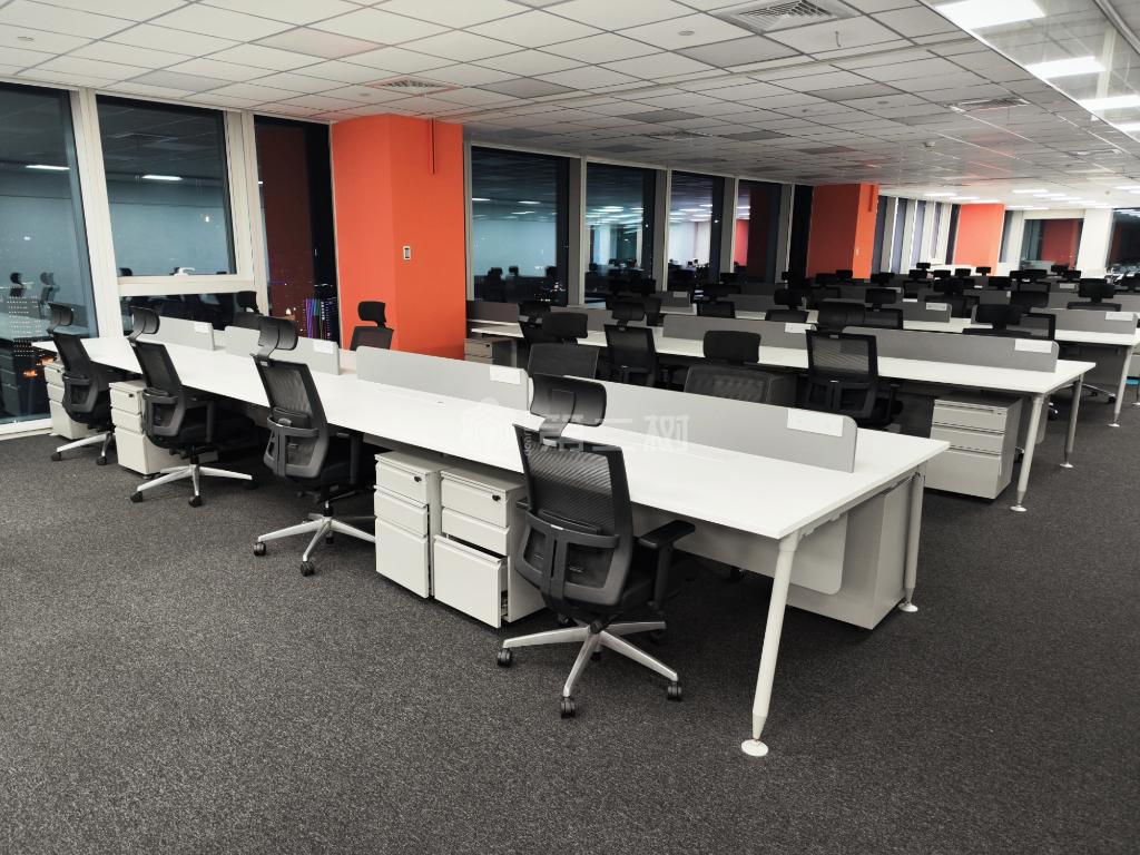 9成新科誉二手直板屏风工位员工办公桌电脑桌 1.6米桌子