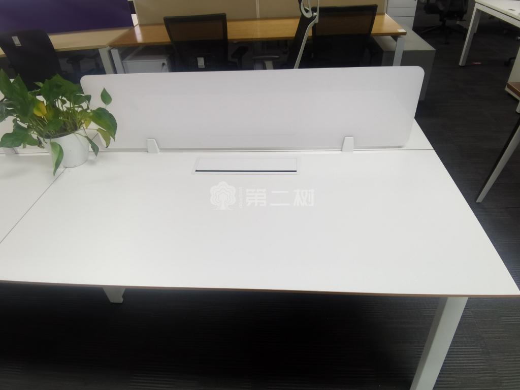 9成新玛拉蒂二手开放式工位员工办公桌电脑桌 白色 1.4米/1.5米尺寸