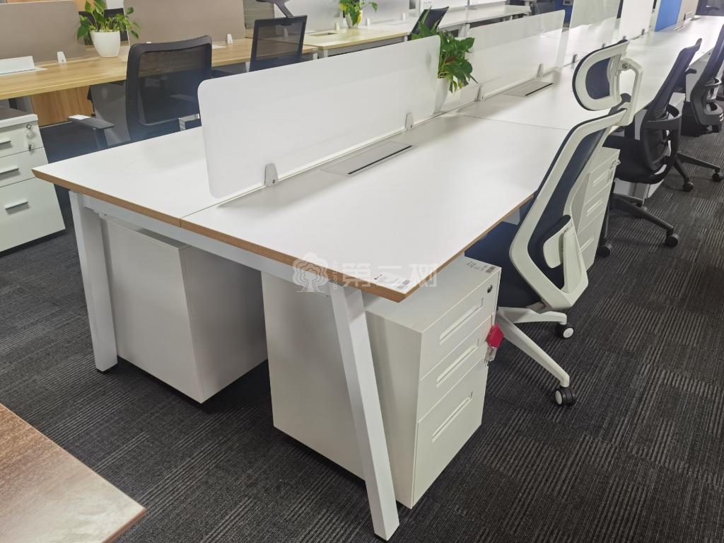 9成新玛拉蒂二手开放式工位员工办公桌电脑桌 白色 1.4米/1.5米尺寸