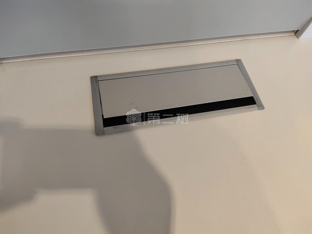 9成新雅风品牌二手办公桌员工电脑桌屏风工位二手卡座