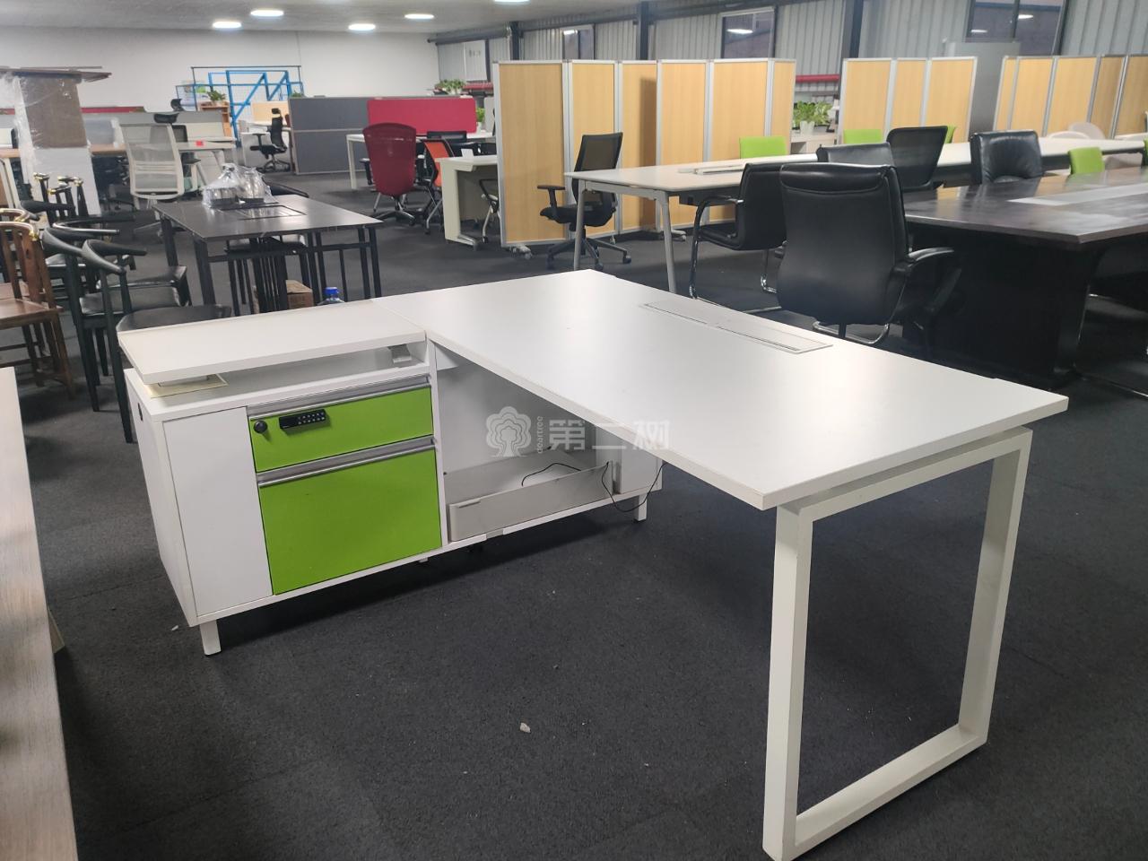 白色二手班台老板桌经理桌主管行政办公桌电脑桌