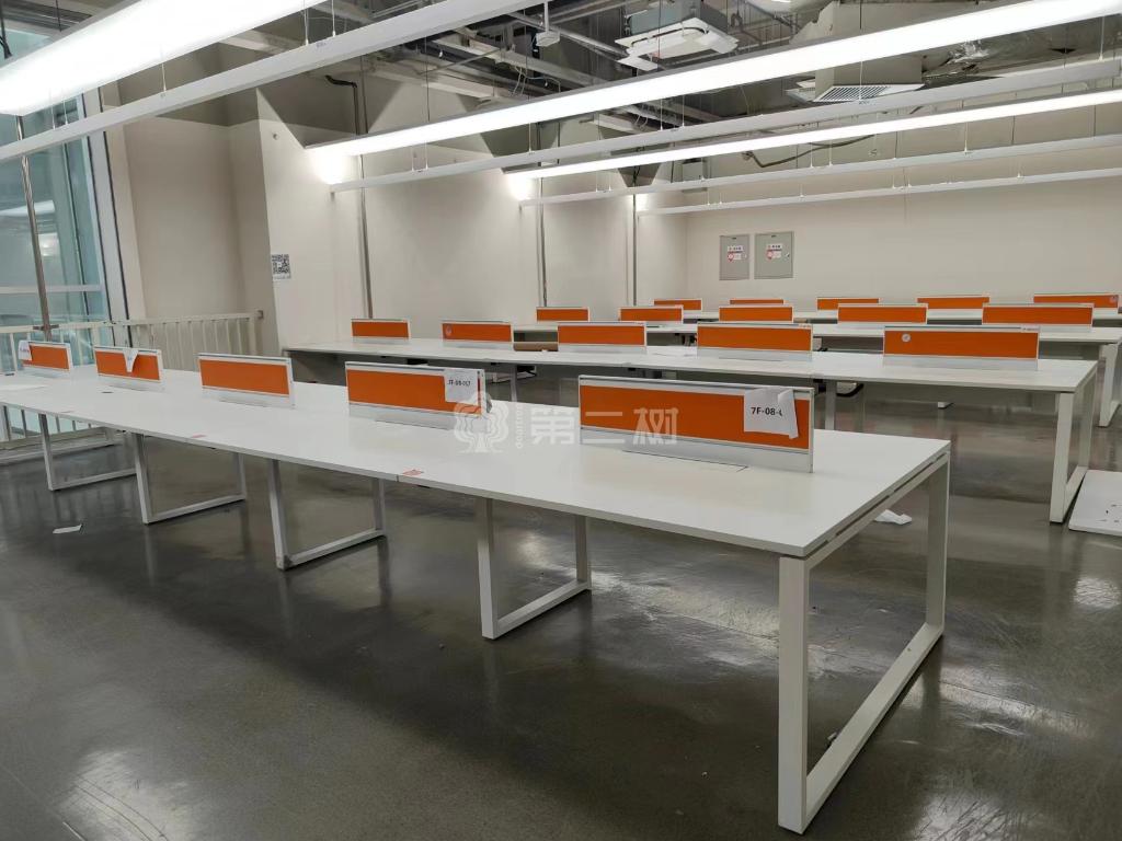 9成新Mastu/玛祖铭立二手开放式工位员工办公桌电脑桌