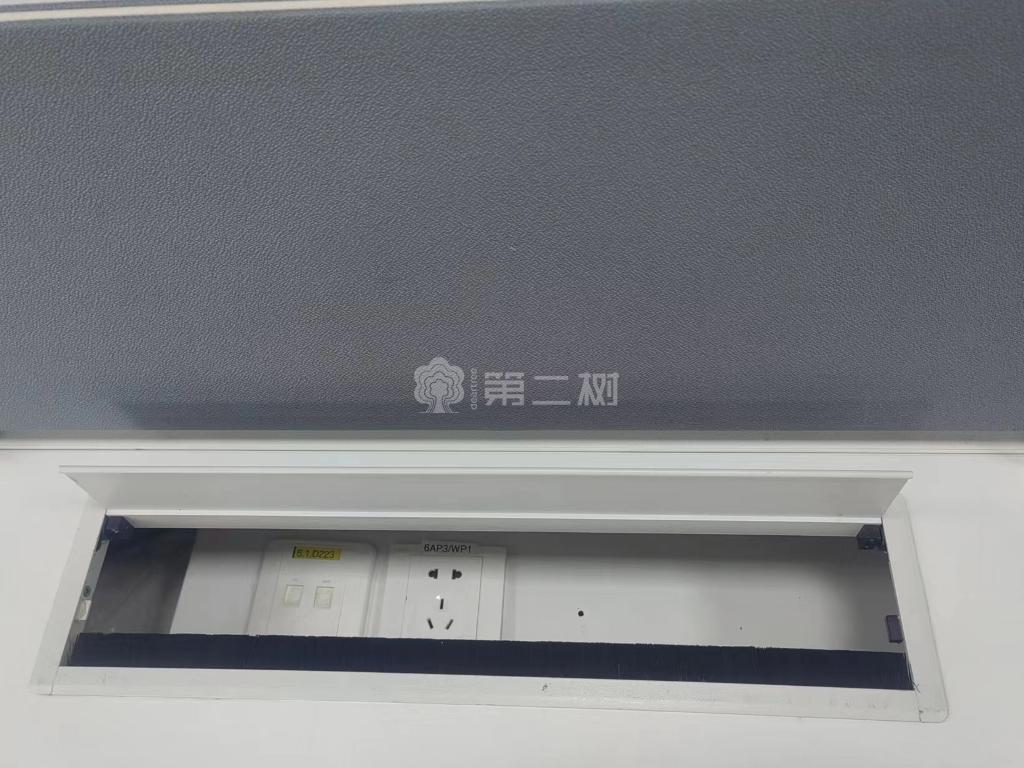 9成新国产品牌二手开放式屏风工位员工办公桌电脑桌