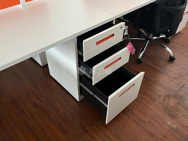 9成新国产品牌二手办公桌屏风工位电脑桌 带桌下固定柜