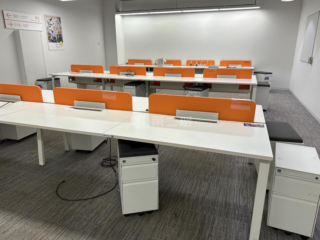 9成新科誉二手办公桌电脑桌职员桌屏风工位