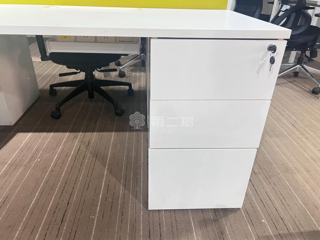 欧林二手办公桌电脑桌职员桌屏风工位2/4/6人位办公桌椅组合