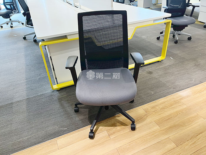 二手办公家具1.jpg