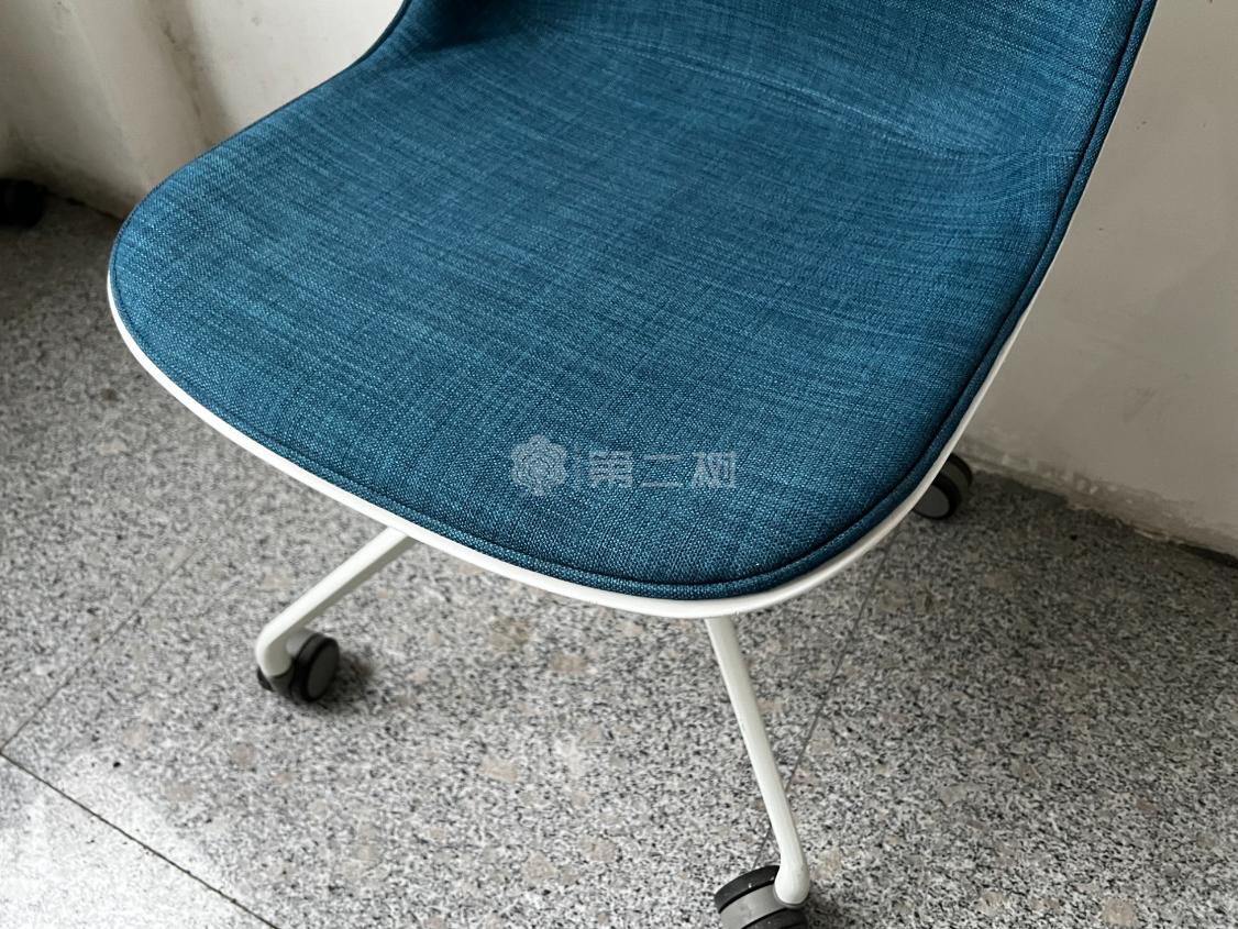 简约二手四脚椅办公椅休闲椅可移动会客椅洽谈椅