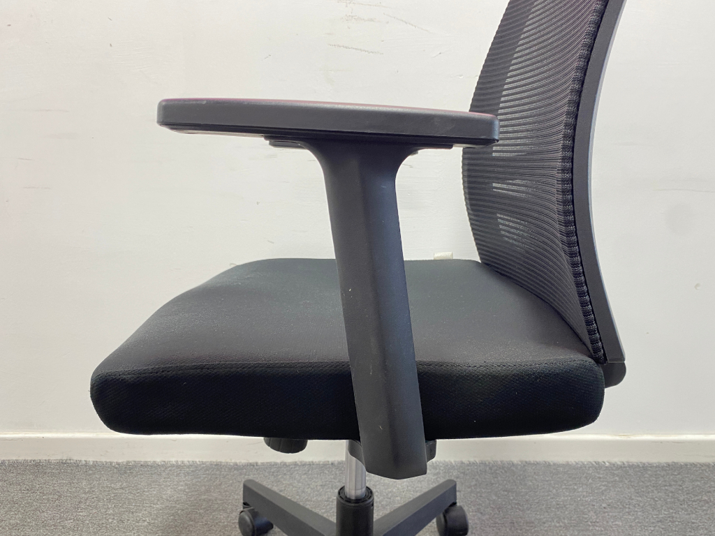 9成新震旦二手办公椅电脑椅职员椅员工座椅转椅网布椅子 黑色